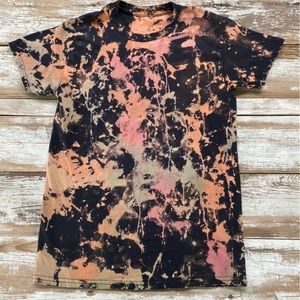 Black tshirt with orange pink cream splatter pattern, tie dye, size Small